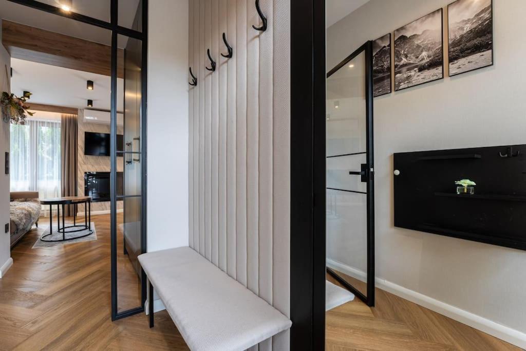 Two Bedroom With Terrace- Tatra View - Ksiezycowe - 24e-1 Apartamento Zakopane