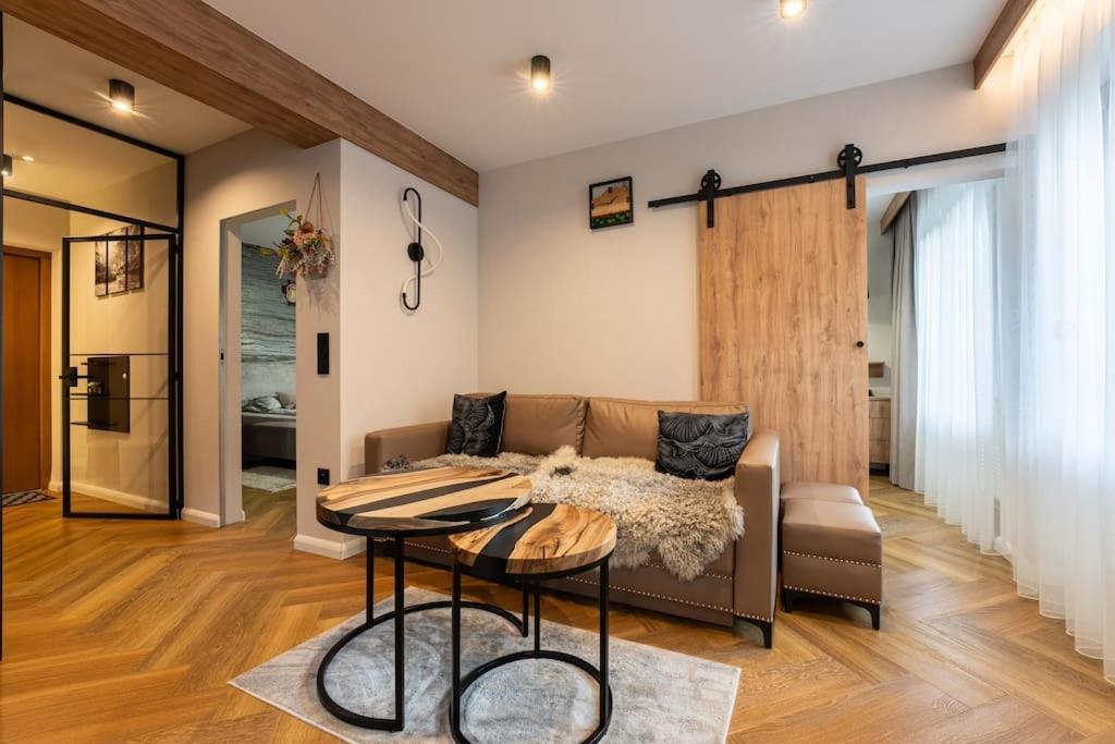 Two Bedroom With Terrace- Tatra View - Ksiezycowe - 24e-1 Apartment Zakopane
