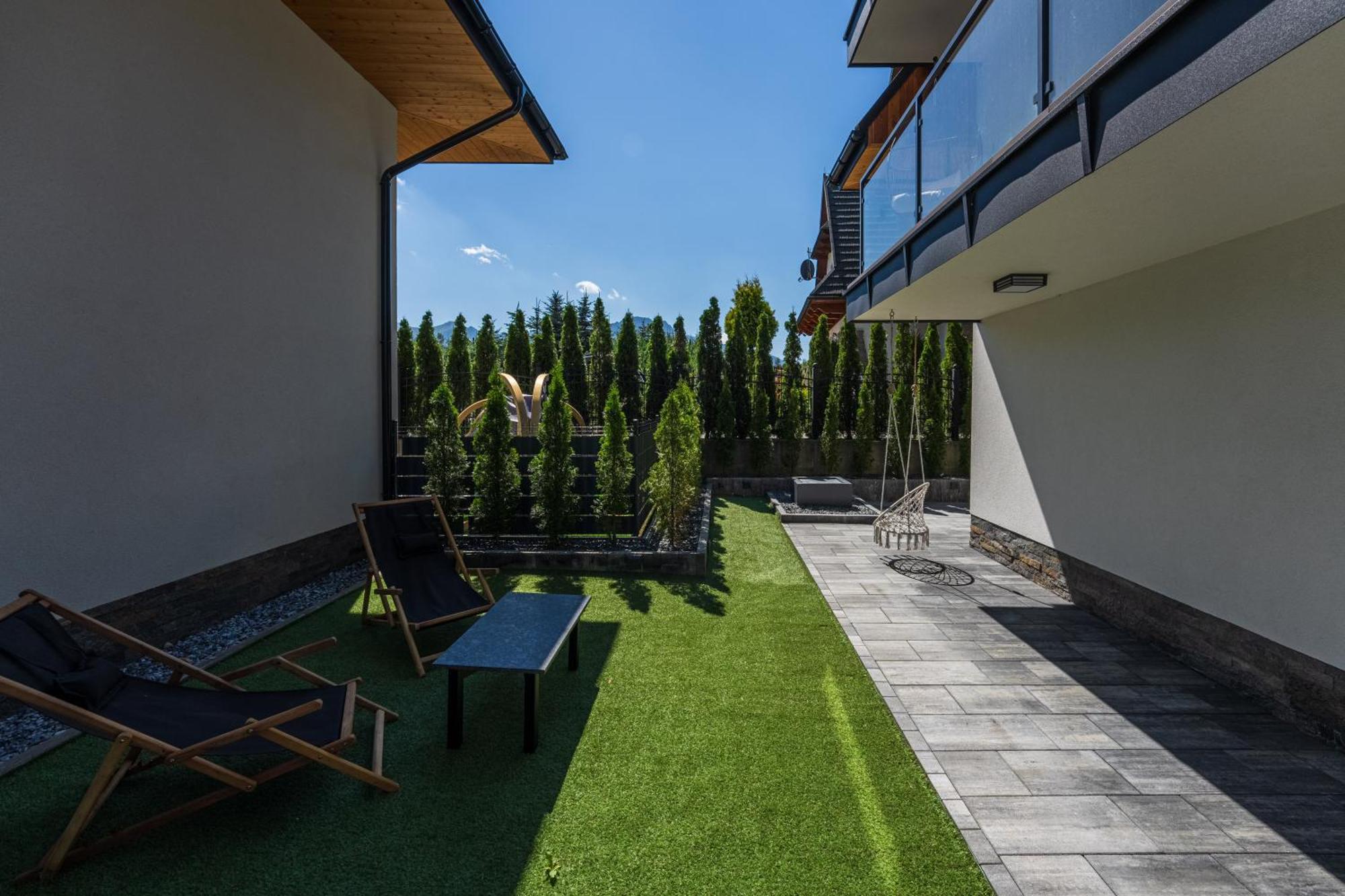 Two Bedroom With Terrace- Tatra View - Ksiezycowe - 24e-1 Apartment Zakopane